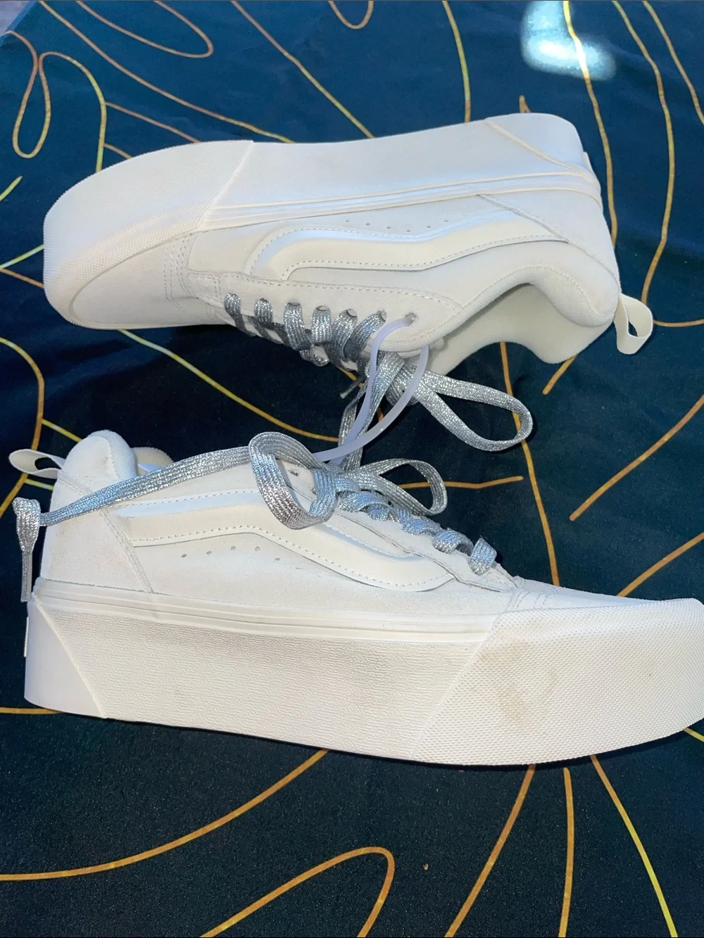 Vans Unisex Knu Stack Chunky Platform Sneakers